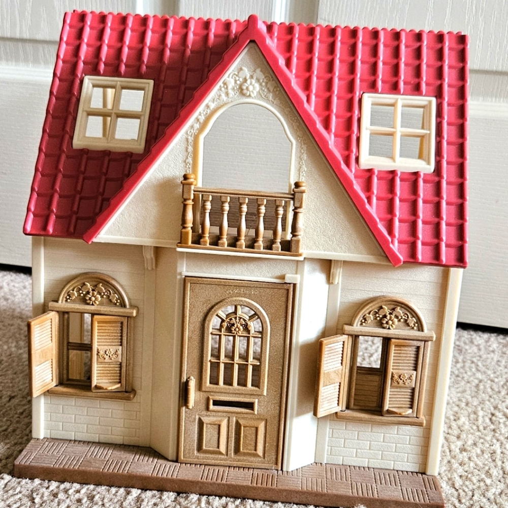 Calico Critter Red roof cozy cottage house with accessories,bed,table kitchen